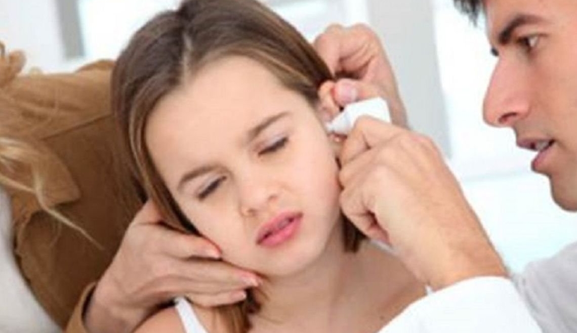 Otitis, la principal causa de dolor de oído  durante las vacaciones