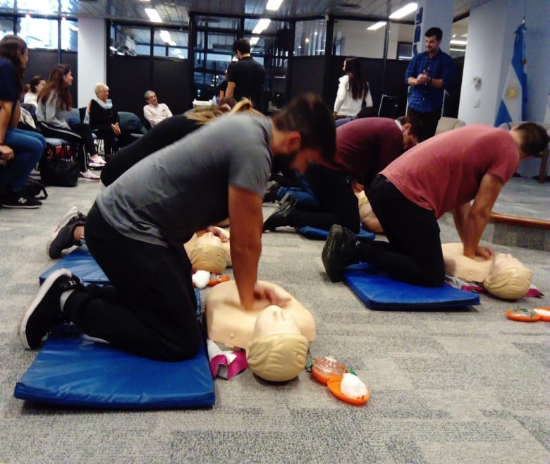 El personal de A Domicilio realizó el curso de RCP