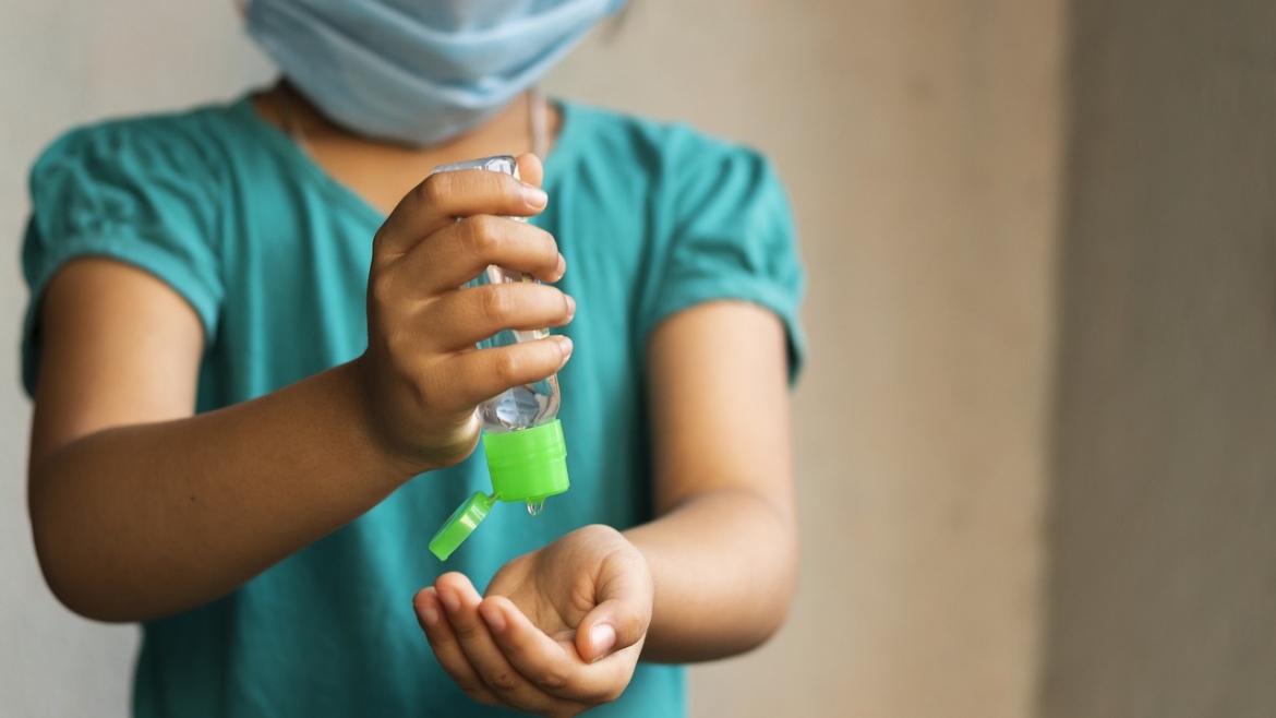 Cansancio, cefaleas y dificultades de atención, síntomas que pueden persistir tras tener coronavirus